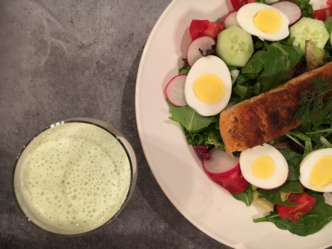 Blackened Salmon Salad With Greek Yogurt Dill Dressing