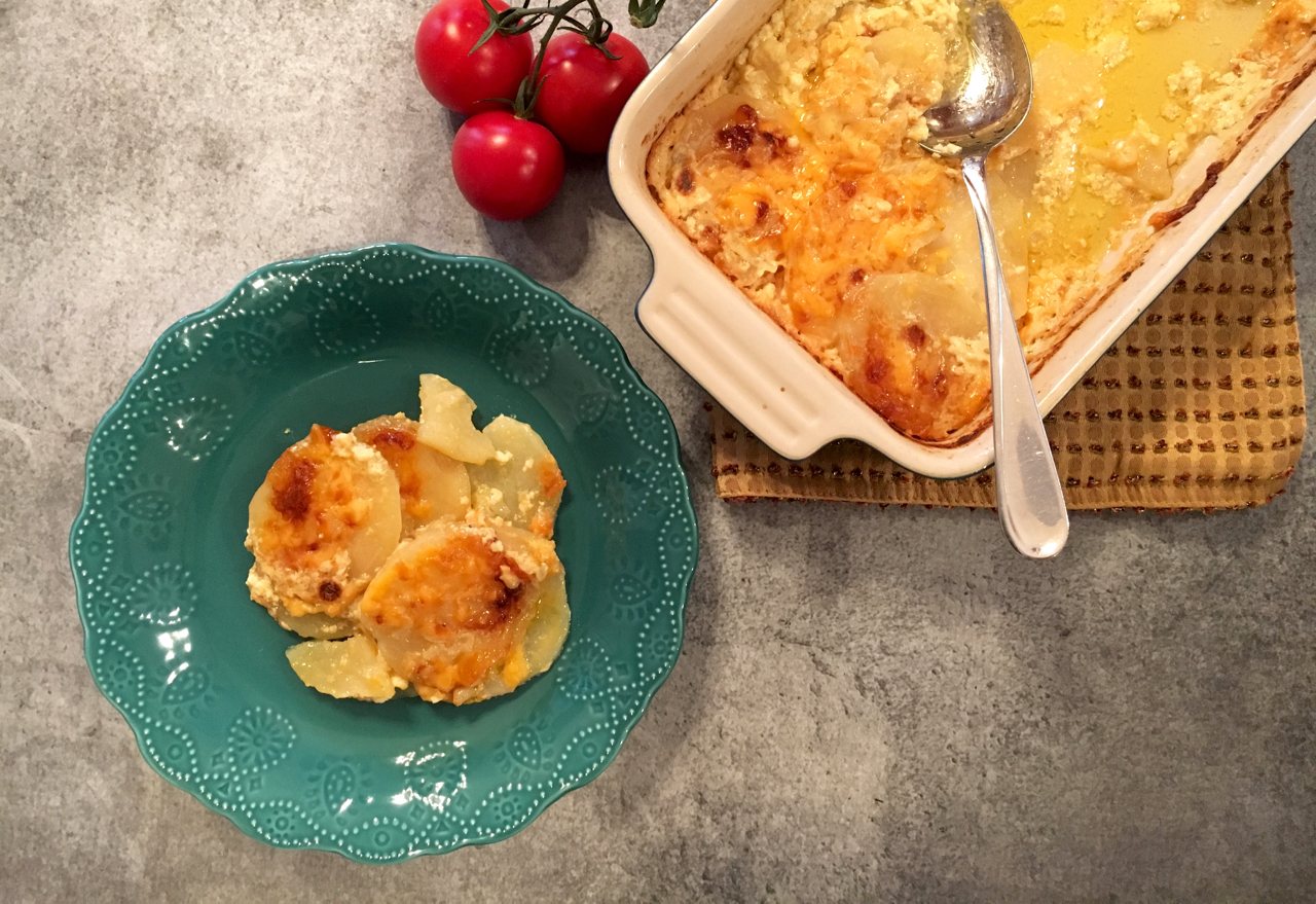 Baked Scalloped Potatoes With Cheese