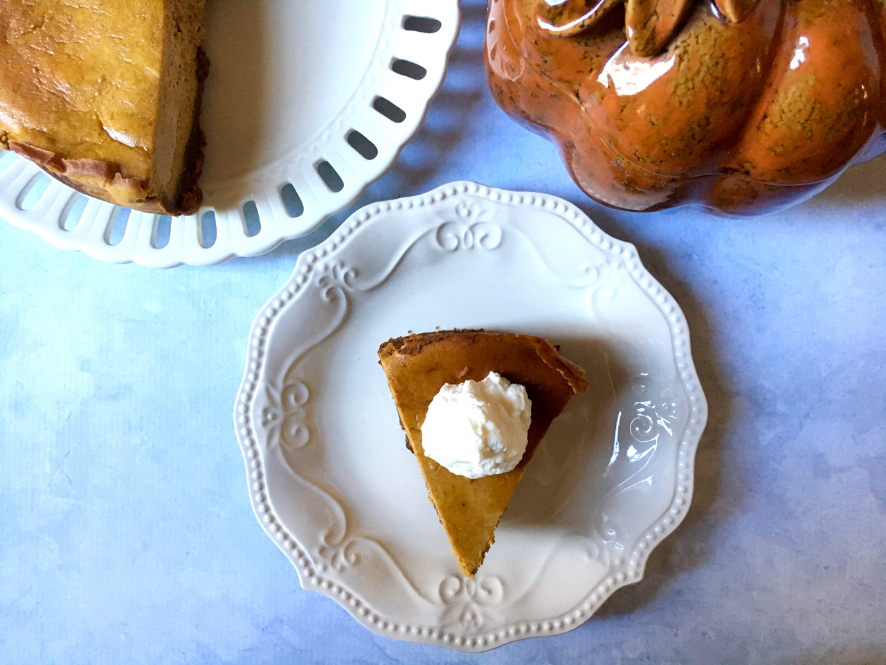 Pumpkin Cheesecake With Gingersnap Crust